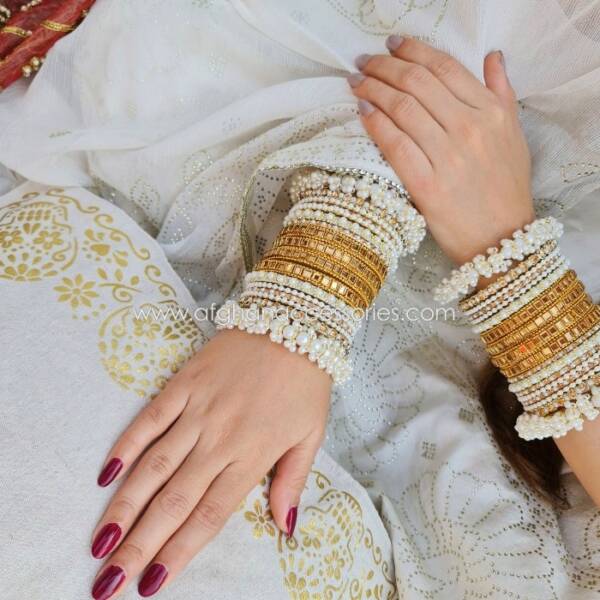 Pearl Bridal Bangle Set for Women with Elegant Wedding Jewelry Design