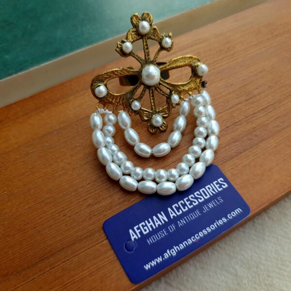 Vintage Abgeena Ring with Intricate Traditional Design