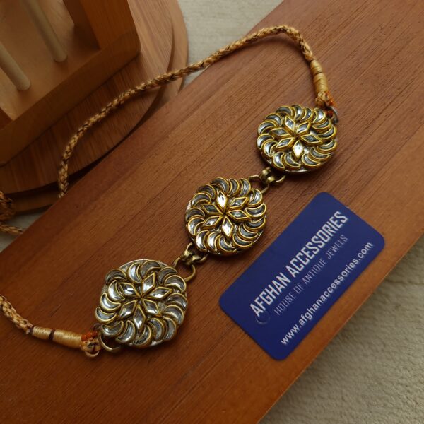 Vintage Kundan Necklace for Women with Traditional Kundan Stone Design